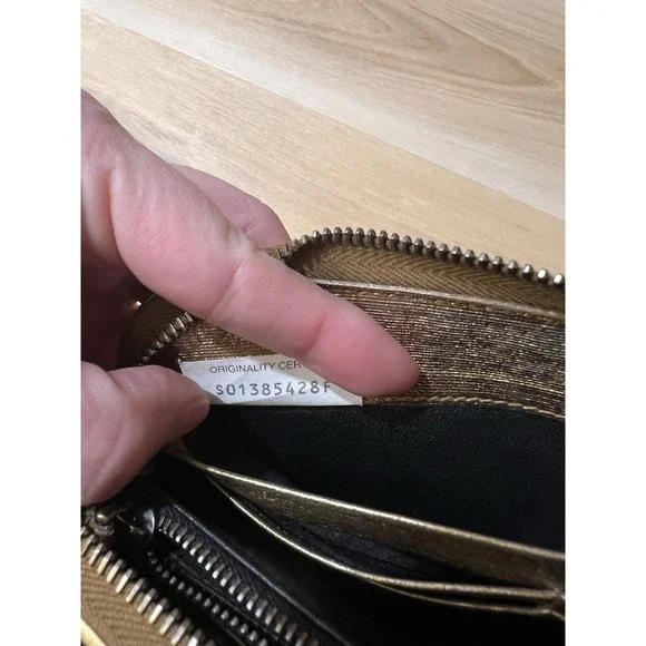 Bottega Veneta Gold Intrecciato Leather Zip Around Wallet Metallic Shiny - Picture 13 of 15